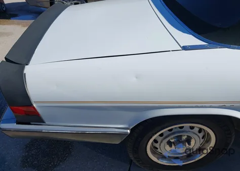 1985 Alfa Romeo Veloce 2000 Spider z USA, uszkodzony, nr VIN ZARBA5419F1023274